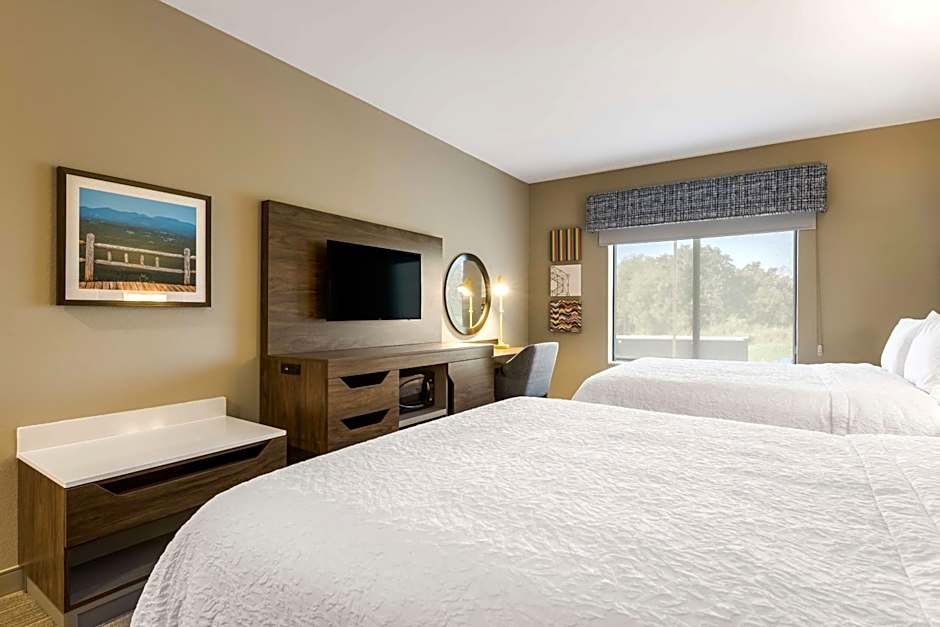 Hampton Inn By Hilton Batesville, AR