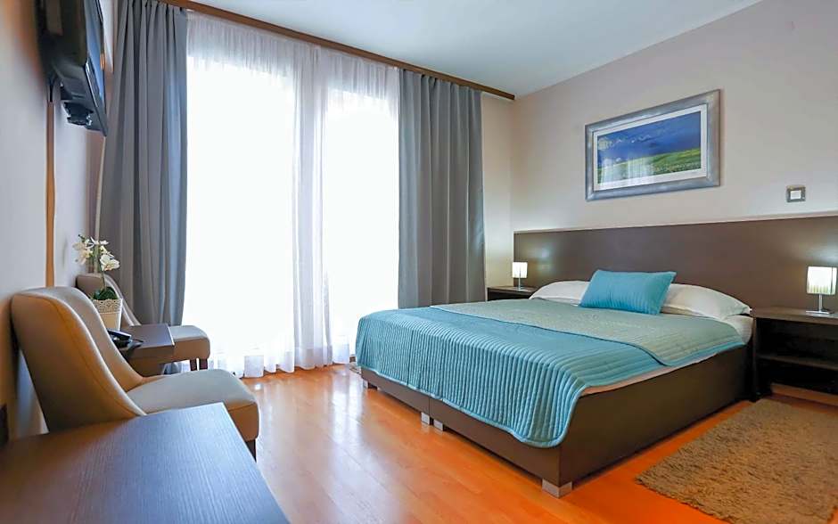 Hotel Divan