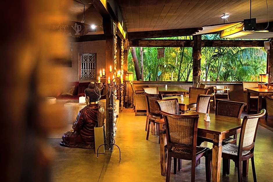 Chillout Hotel Tres Mares