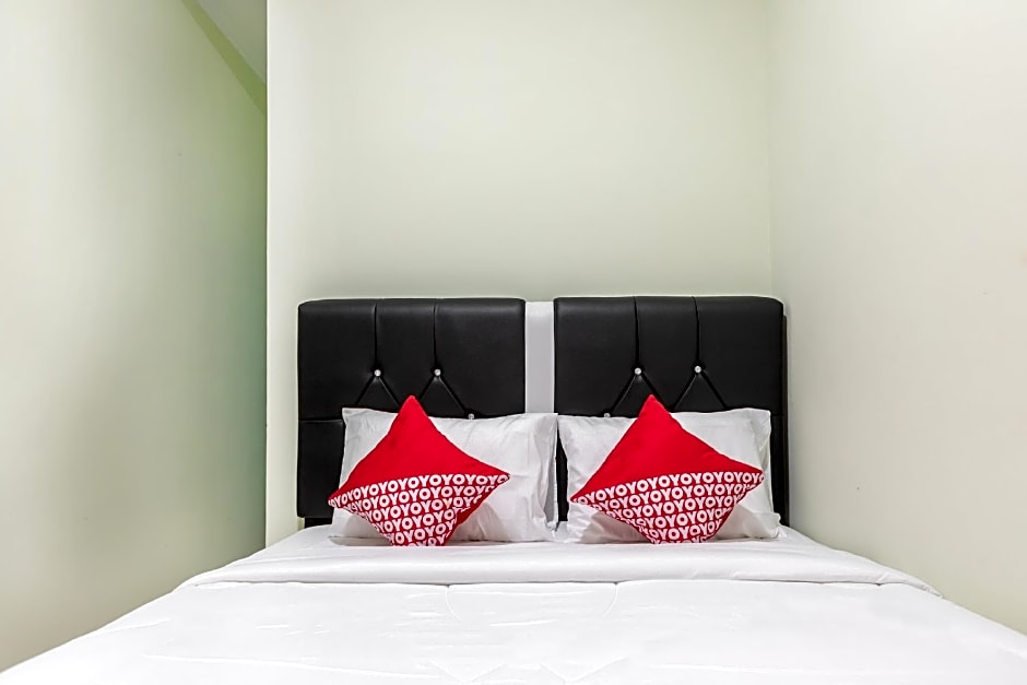 OYO 3132 Mahkota Sivali