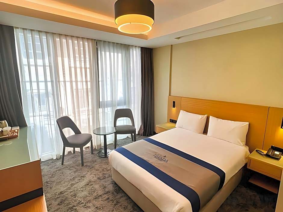 Triada Hotel Karakoy