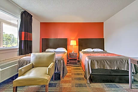 1 King Bed & 2 Full Bed