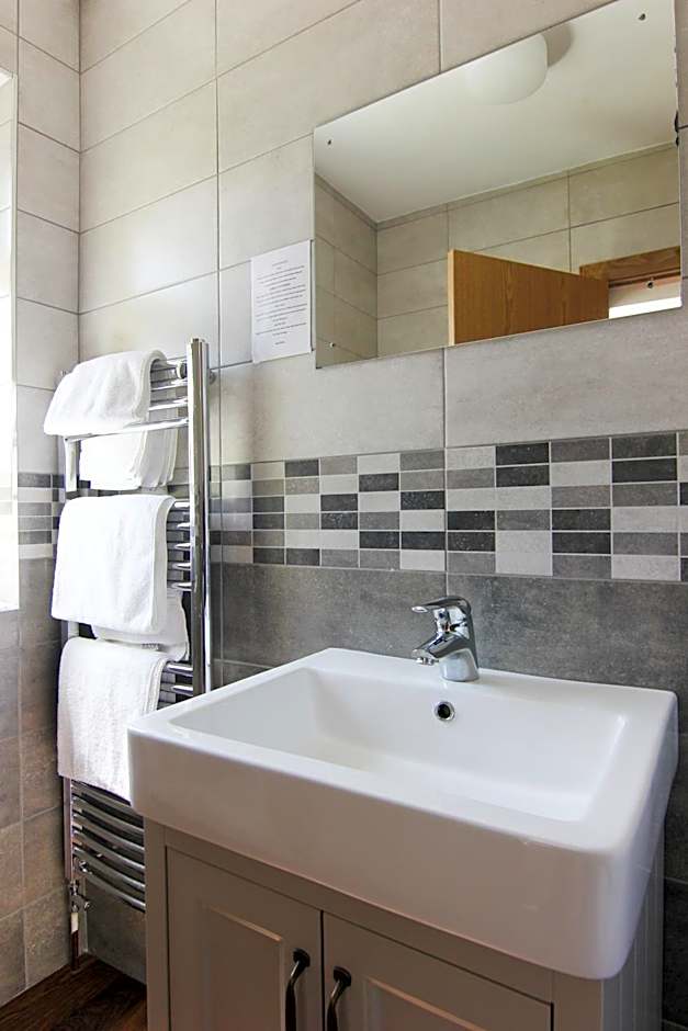 St. Davids Cross Hotel