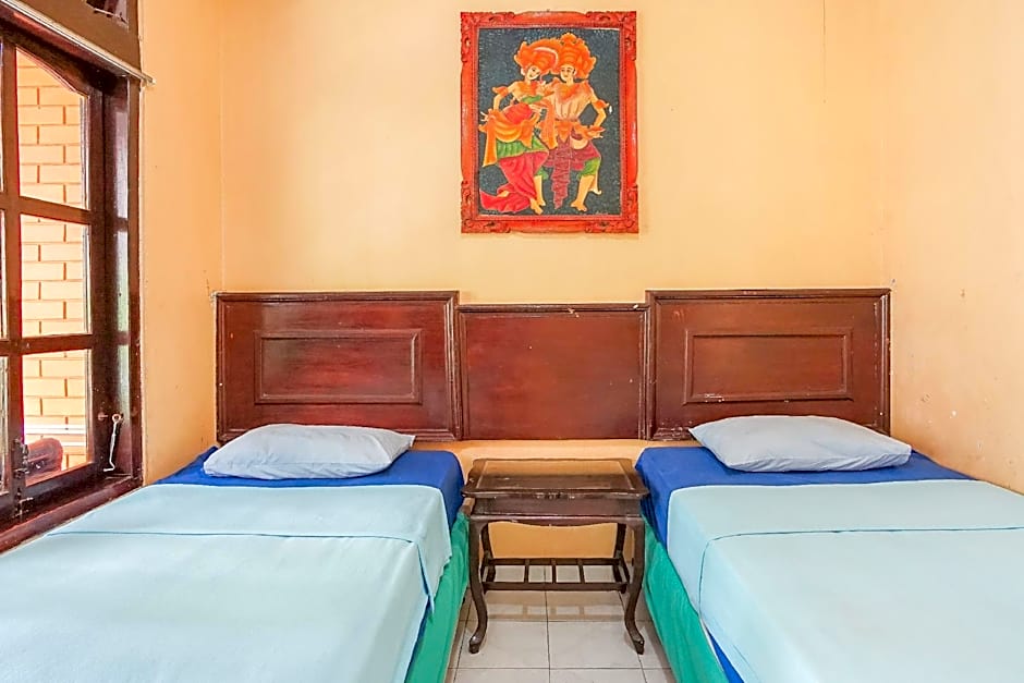 Mahendra Beach Inn