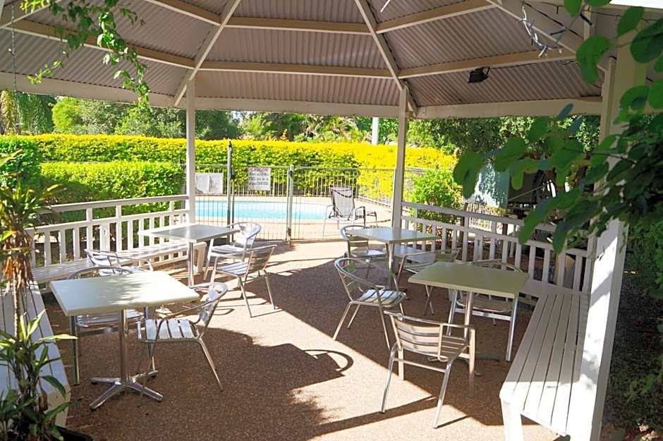 Jacaranda Country Motel