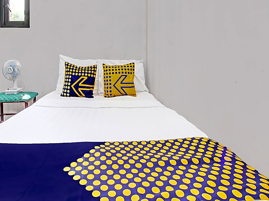 SPOT ON 92188 Ndalem Eyang Guesthouse Syariah