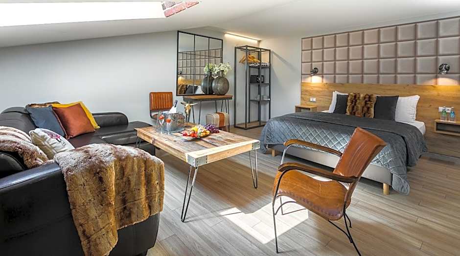 Art & Garden Residence