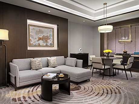 Prestige Suite with Club Millésime Access and One King Bed