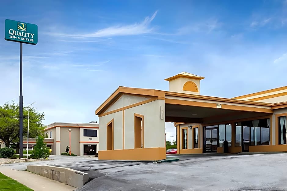 Quality Inn & Suites Bloomington