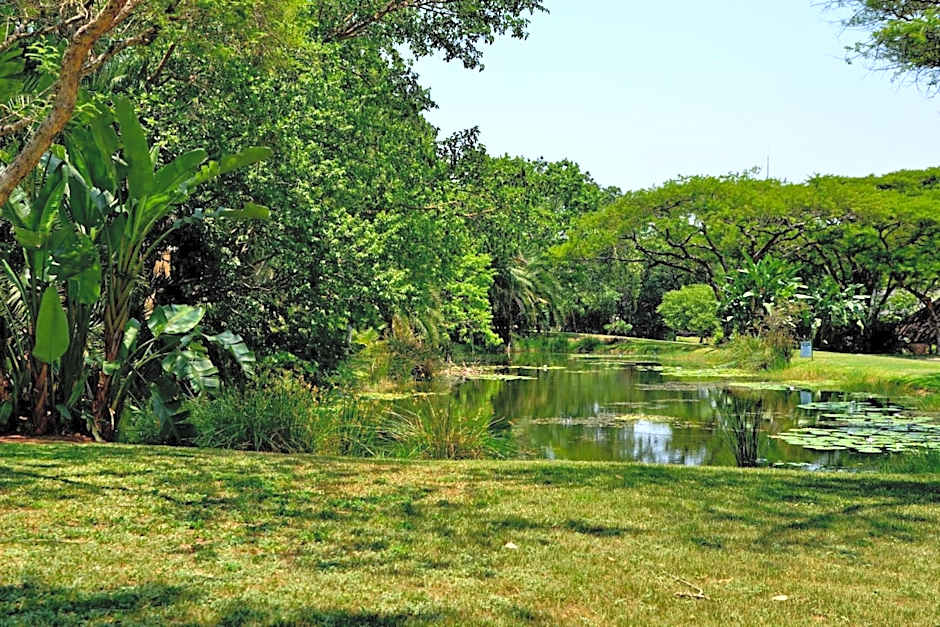 Cambalala - Luxury Units - in Kruger Park Lodge - Serviced Daily, Free Wi-Fi