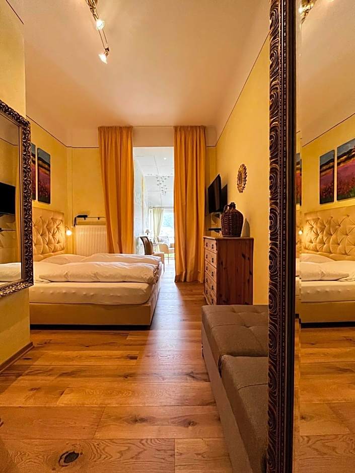 PARK VILLA zentral am Mittelrhein - Zimmer & Apartments