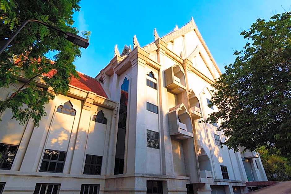 Capital O 411 Grandview Condo 15