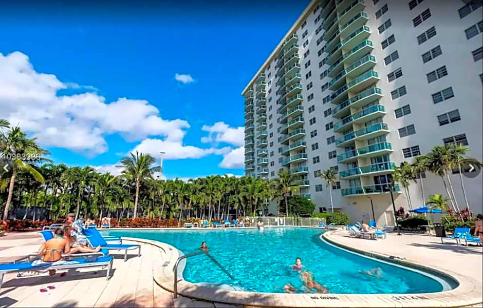 Beach Apartment at Condo-hotel