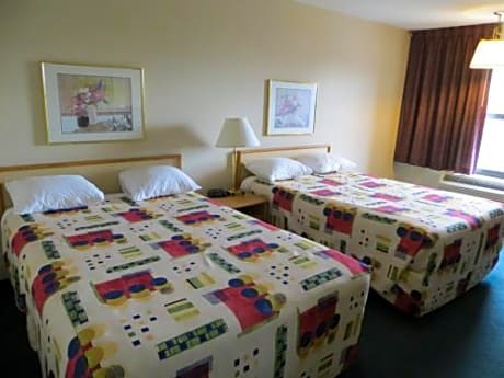 Double Room with Two Double Beds - Smoking