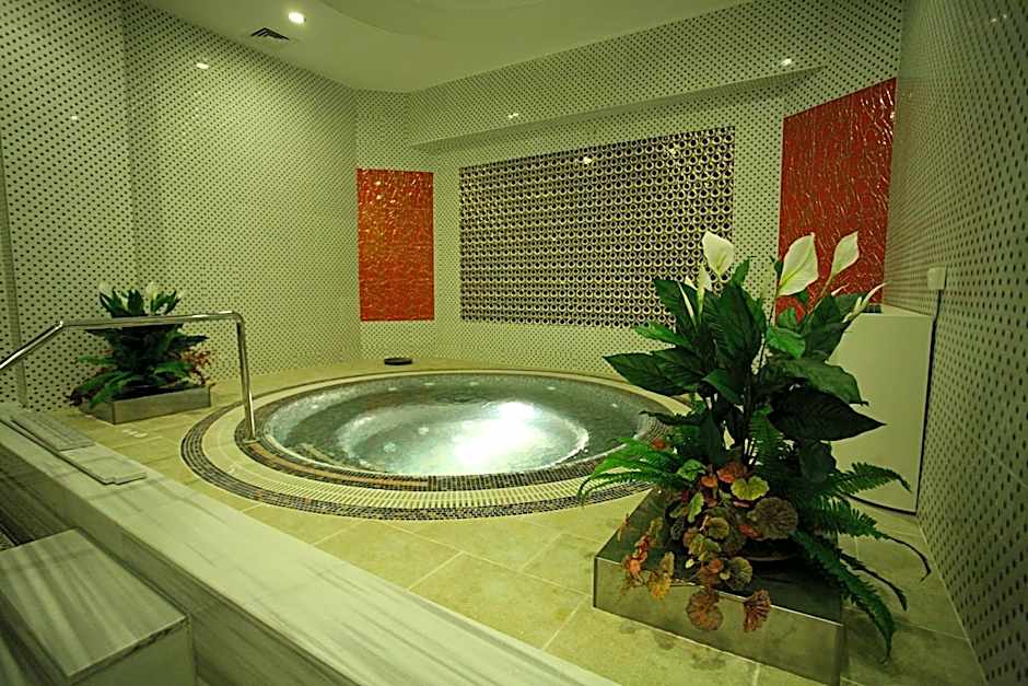 Latanya Palm & SPA Airport Antalya