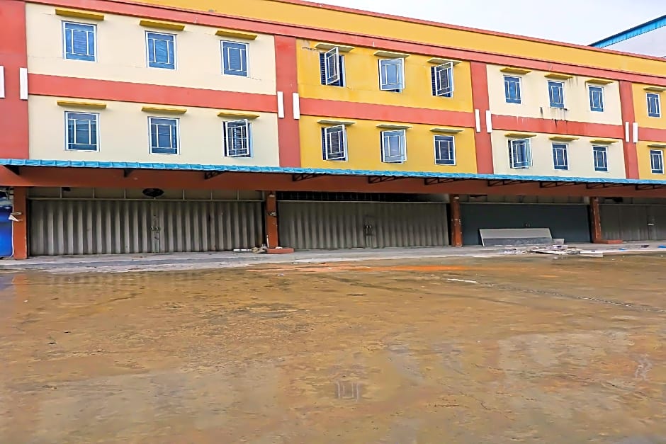 OYO 92451 Hasan House Syariah 2