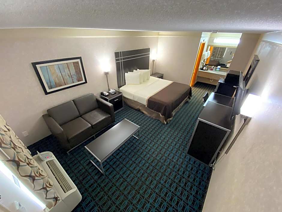 Deluxe Inn - Fayetteville I-95