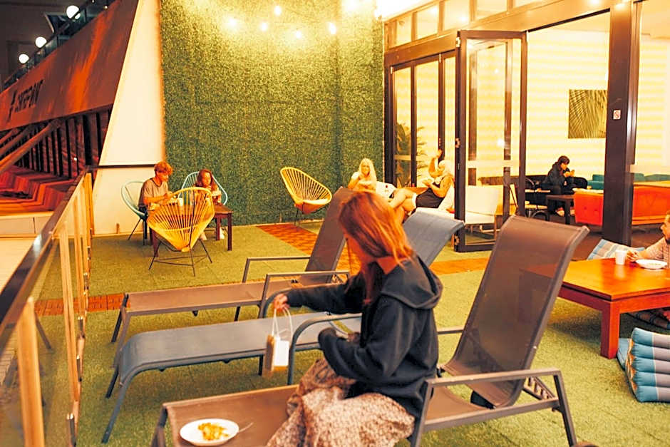 Tequila Sunrise Hostel Surfers Paradise