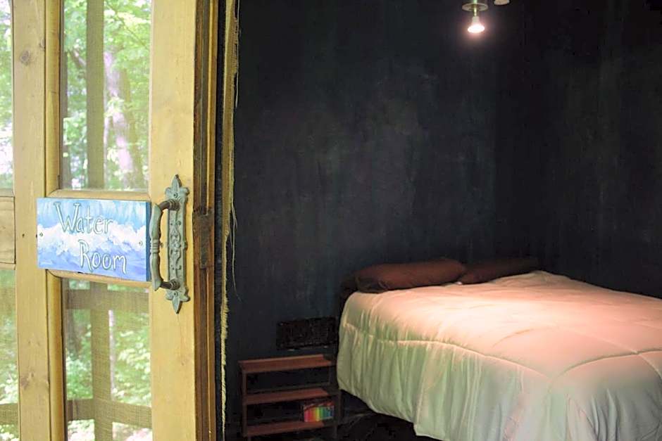 Lost River Hostel
