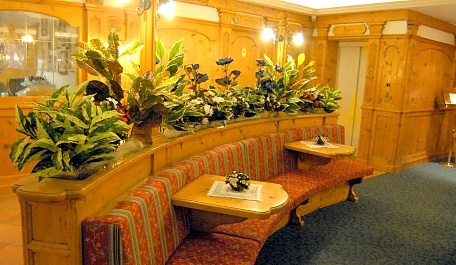 Hotel St. Raphael