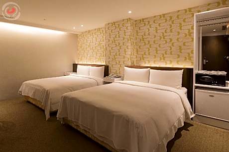 Family Room (No Window)