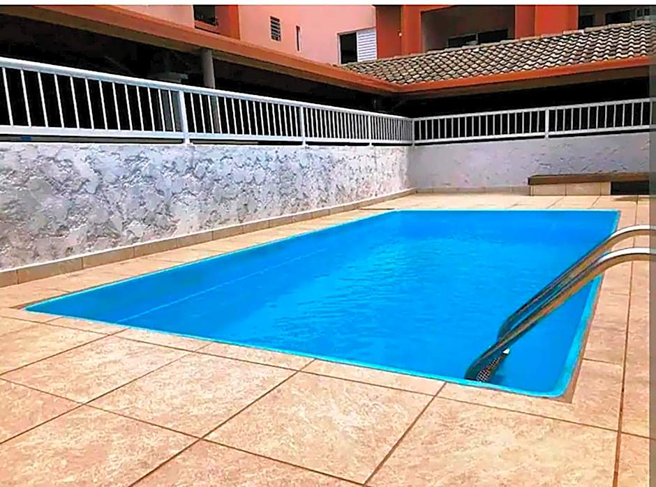 Incrível Apto com piscina e churrasq em Ubatuba SP