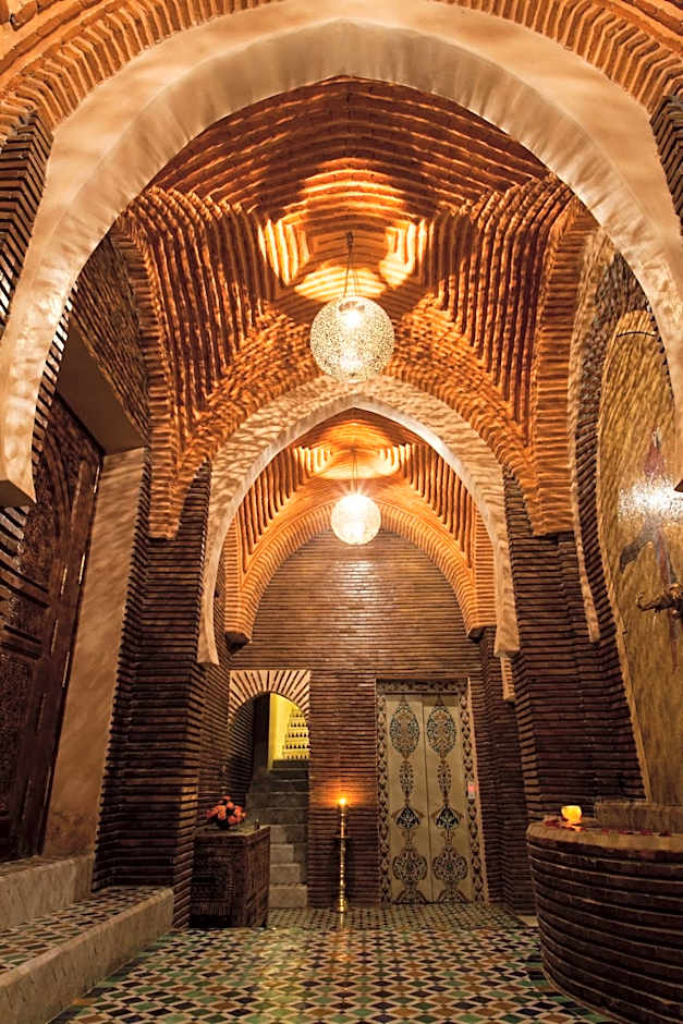 Riad Le Perroquet Bleu Suites & Spa