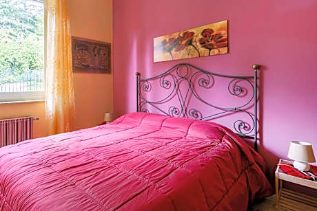 Double Room with Private Internal Bathroom