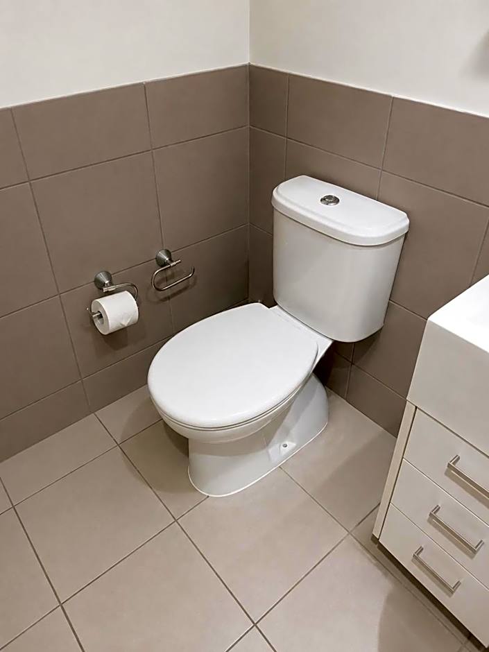 Gladstone Downtown Central Apartment Hotel Official