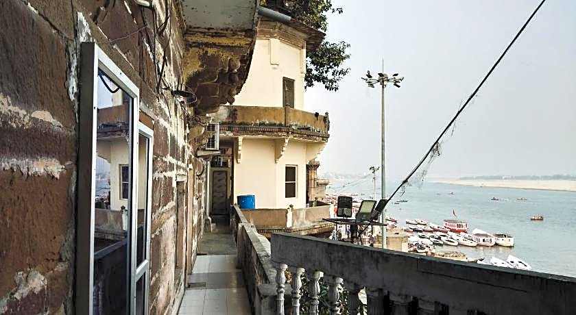 Dwivedi Hotels - Palace On Steps