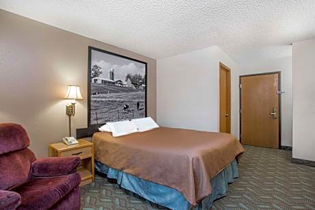 1 Queen Bed Non-Smoking
