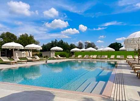 Rechigi Park Hotel