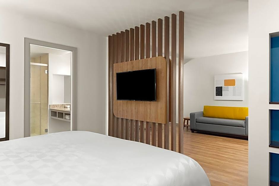 Holiday Inn Express San Jose Forum By IHG