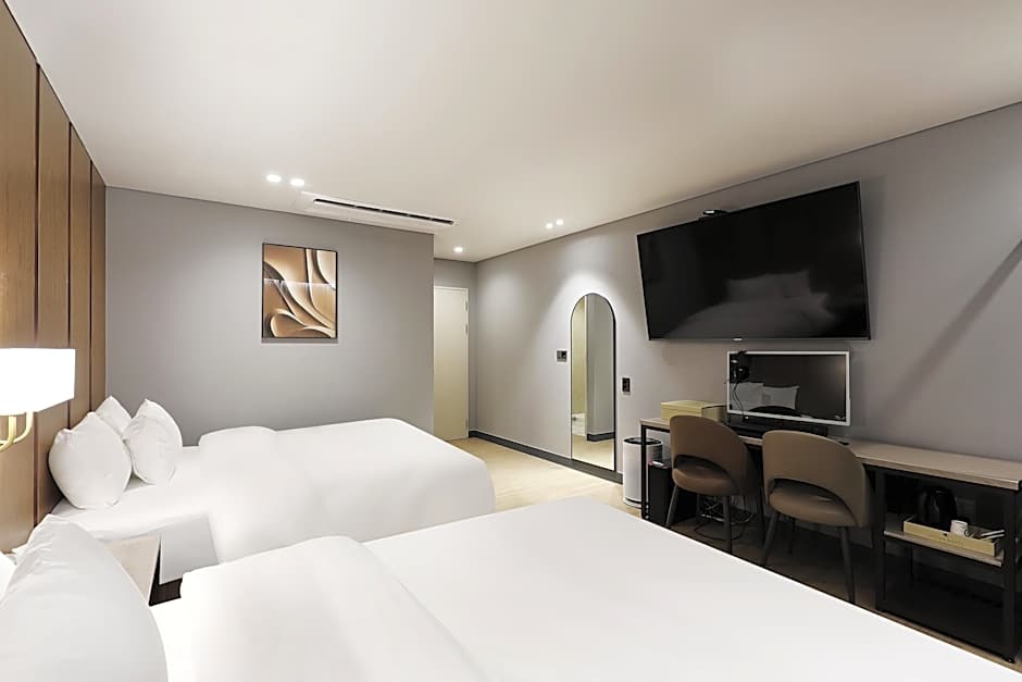 Hound Hotel Incheon Airport