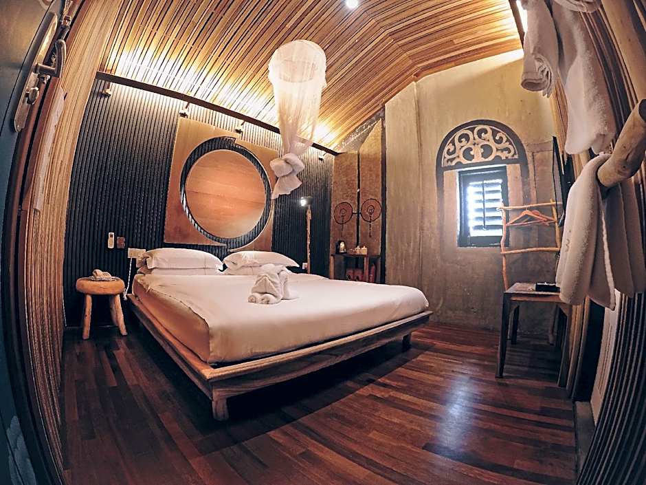 The Happy 8 Retreat @ Old Town