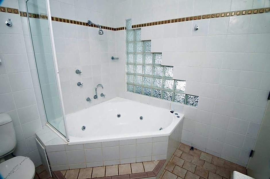 Rockpool Motor Inn
