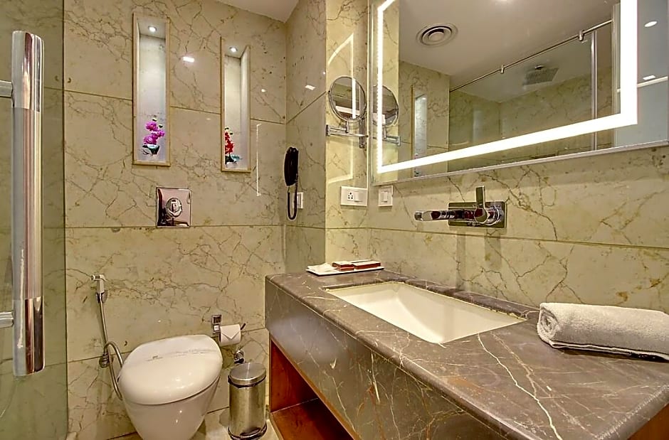 Hotel Swaran Palace