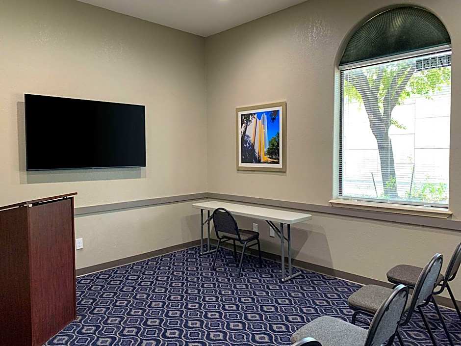 Quality Suites Houston NW Cy-Fair