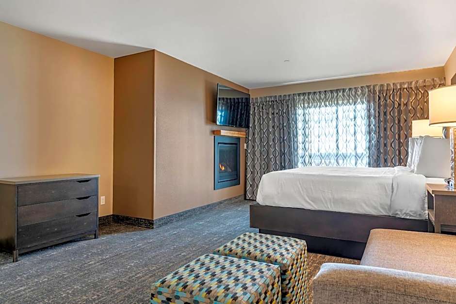 Lincoln Sands Oceanfront Resort, an Ascend Collection Hotel