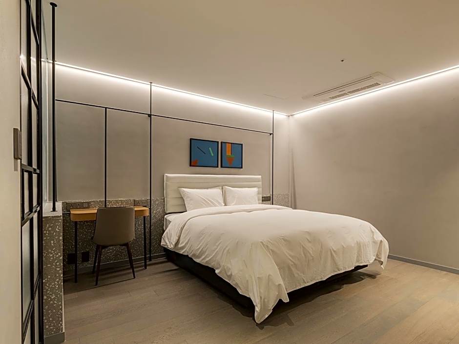 L7 CHUNGJANG by LOTTE HOTELS, formerly Ramada Plaza by Wyndham Chungjang