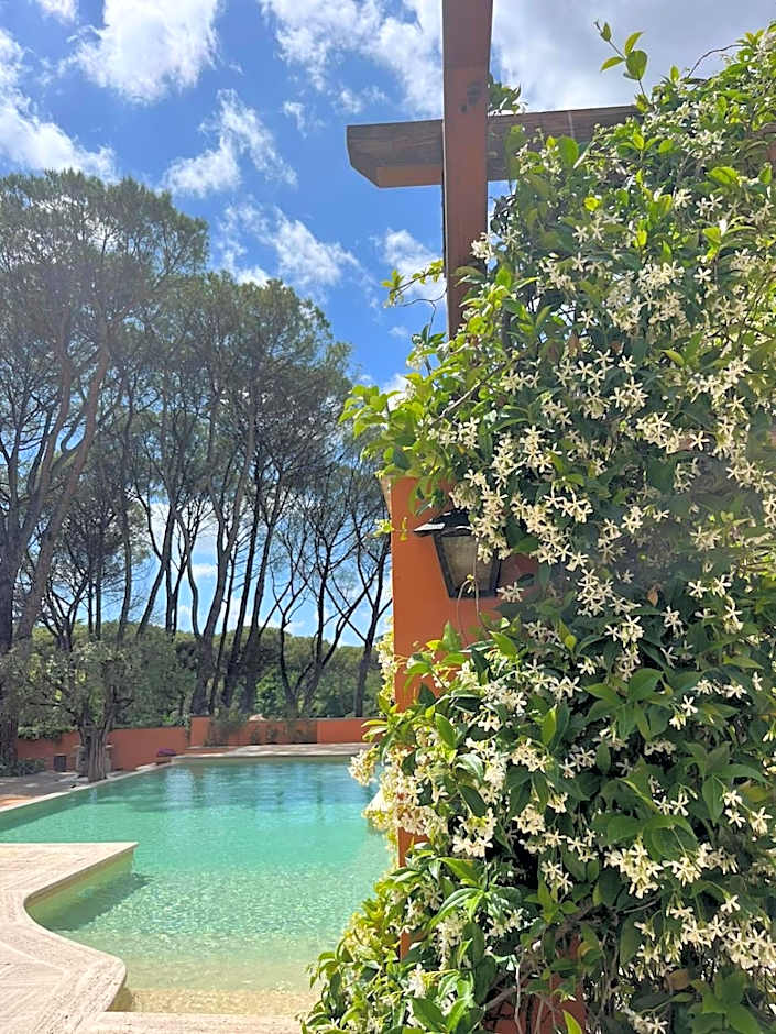 Hero's Garden Relais