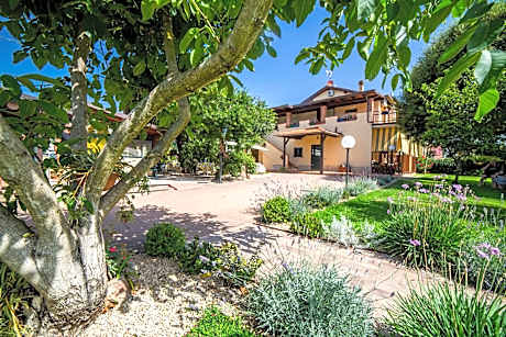 I Lecci Guesthouse