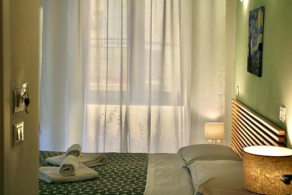 The Green Gate - Airport Guest House