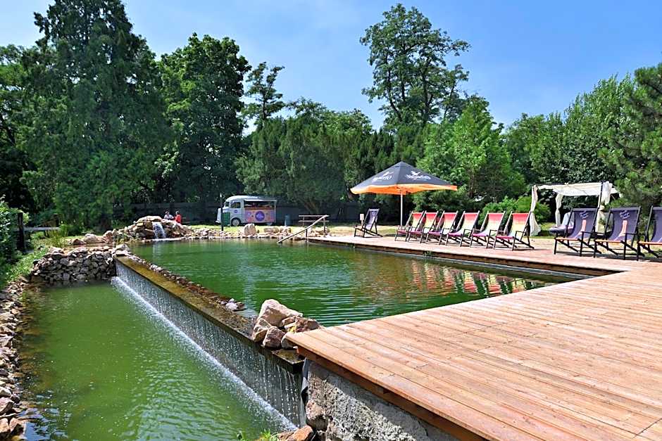 Chateau Loucen Garden Retreat