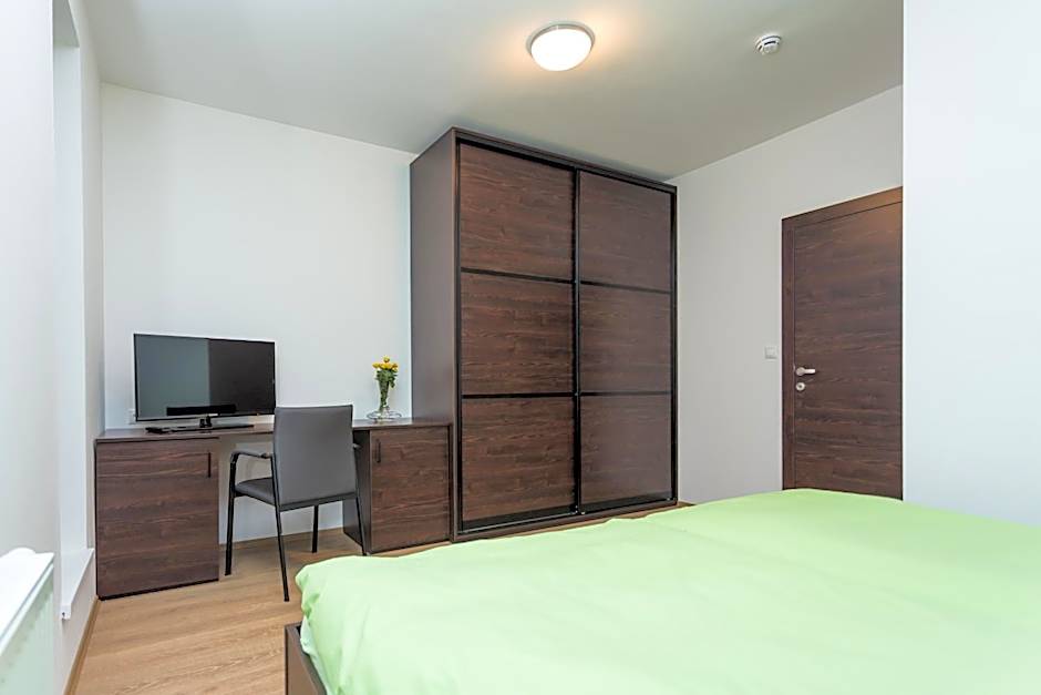 Barok Hotel and Apartments