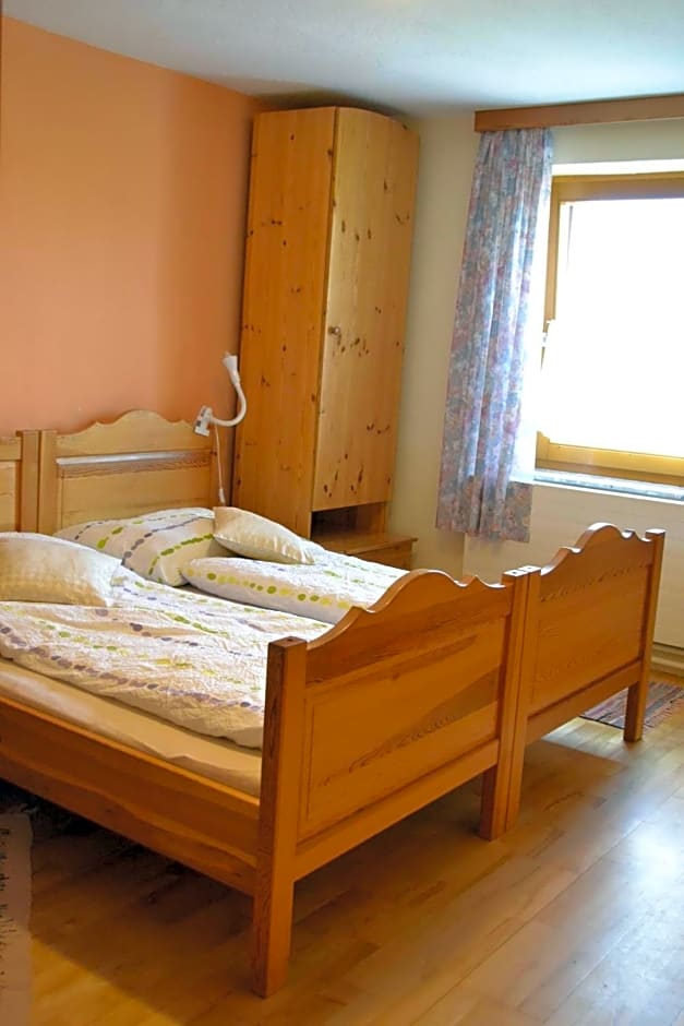 Kindererlebnis- und Biobauernhof Hipp-Bruckner