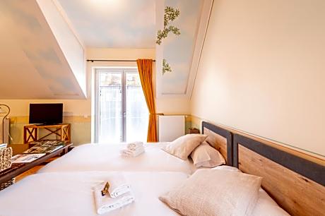 Deluxe Double Room with Balcony