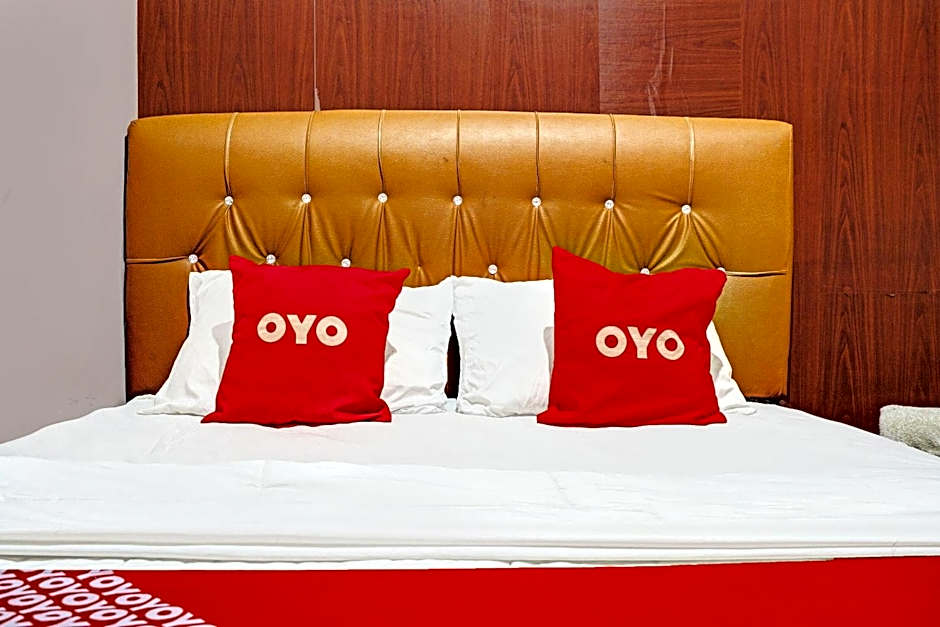 OYO 92556 Jkk Sweet Room