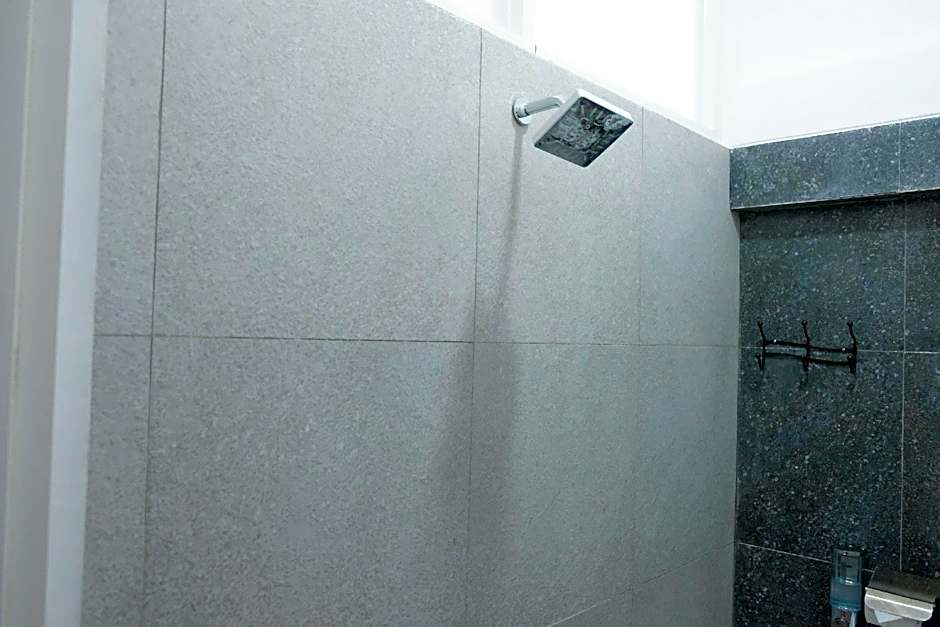 OYO 1454 111 Residence