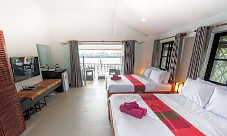 Suite with River View